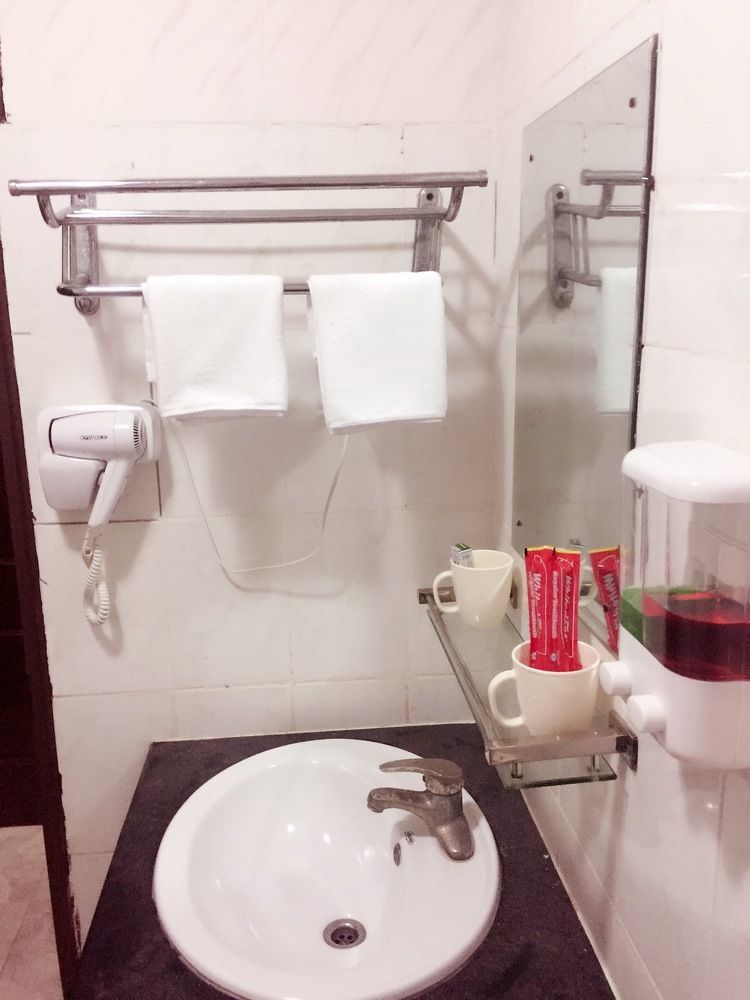 New Yuetan Hotel 达累斯萨拉姆 外观 照片